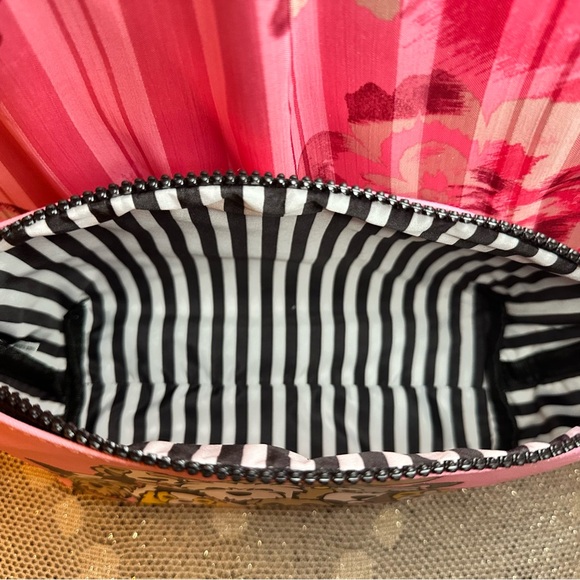 Marc Tetro Cosmetic Pouch - Pink w/ Dog Print - NWT $38 All My Dogs makeup bag - Picture 4 of 9